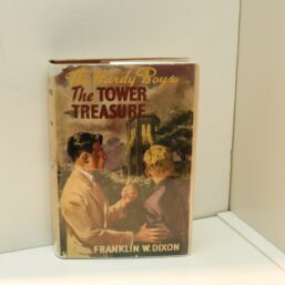 Hardy Boys #1 "The Tower Treasure" [1946] {{This is the 1946a-28 printing as per Carpentieri & Mular}} 6th signature (p. 155-186) is wrong