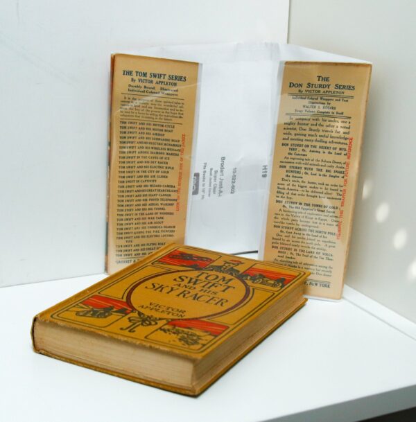 Tom Swift and His Sky Racer Vintage hardcover in original dust jacket [1926] First edition, later printing Children's series book #9 - Image 4