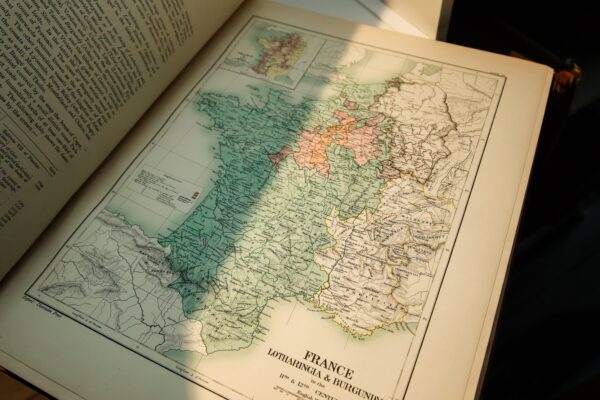 Antique atlas "The Latin Nations" [1903]  22 full color maps Cloth & leather bound large hardcover 12 x 15 1/2" France Spain Italy Explorers - Image 6