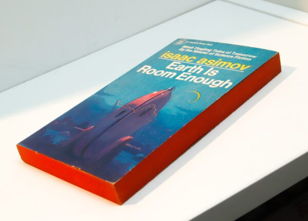 Isaac Asimov story collection "Earth is Room Enough" [1961] 15 science fiction and fantasy stories and two pieces comic verse - Image 4