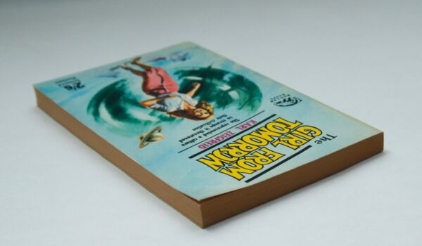 Far-out syfy "The Girl From Tomorrow" vintage paperback [1965] Appears unread. - Image 5