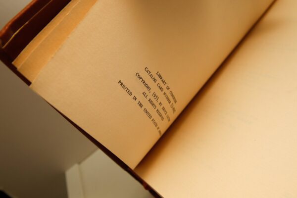 c.1953 Bruce Catton "A Stillness At Appomattox" Decorated faux leather vintage hardcover - Image 6