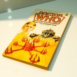 "The Leisure Hive" Tom Baker as Fourth Doctor Season 18 - 1980 First edition vintage paperback
