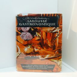 c1963 The Larousse Gastronomique  1101 page dictionary of food, wine and cookery Profusely illustrated with 8,500 recipes & 1000 pix