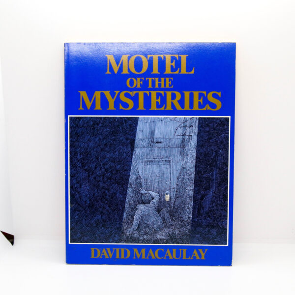 Motel of Mysteries c.1984 David Macaulay Vintage paperback large picture storybook