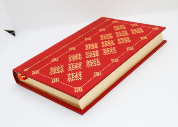 The Scarlet Letter Nathaniel Hawthorne c.1979 Decorated cloth-wrapped hardcover with gilt all around - Image 3