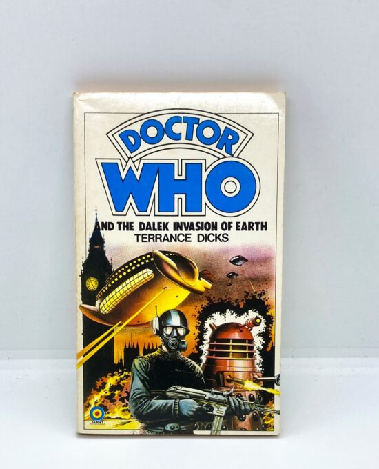 1984 Doctor Who episode novel “The Dalek Invasion of Earth”  William Hartnell as the 1st Doctor Season 2 1964  Vintage British paperback