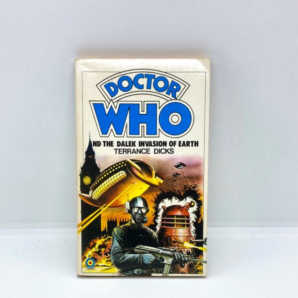 1984 Doctor Who episode novel "The Dalek Invasion of Earth"  William Hartnell as the 1st Doctor Season 2 1964  Vintage British paperback