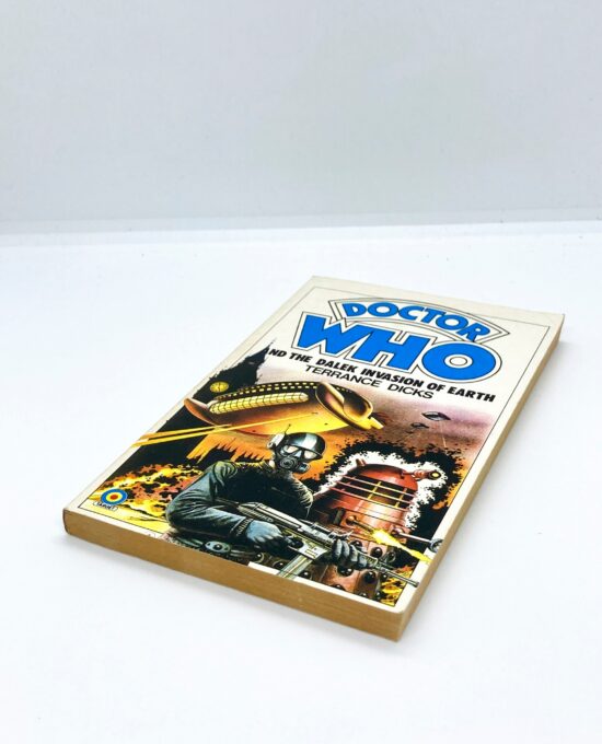 1984 Doctor Who episode novel “The Dalek Invasion of Earth”  William Hartnell as the 1st Doctor Season 2 1964  Vintage British paperback