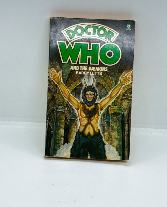 1982 Doctor Who episode novel “The Daemons”  Jon Pertwee as the Third Doctor Season 8 1971  Vintage British paperback