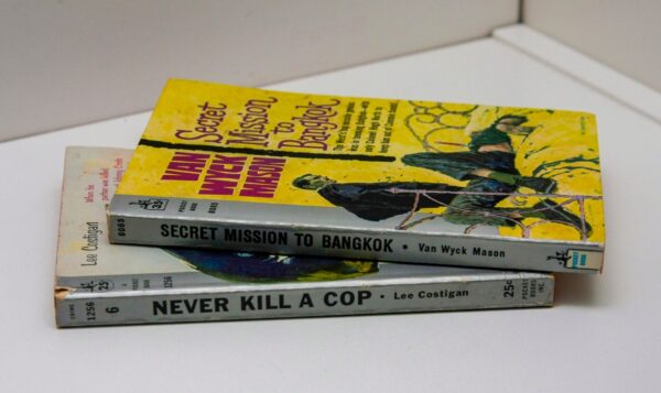 2-book thriller set "Never Kill a Cop" & "Secret Mission To Bangkok" First editions Vintage paperbacks  1959 / 1961 - Image 2