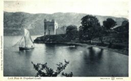 Urquhart Castle & Loch Ness postcard [1905] Posted Drumnadrochit to Edinburgh B1