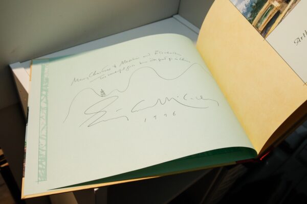 Beautiful Warrior Emily Arnold McCully [1998] Signed w/ Xmas gift inscription by author Vintage hardcover children's book - Image 7