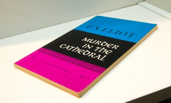 T.S. Eliot "Murder in the Cathedral"  poetic drama [1970] Vintage almost new paperback - Image 4