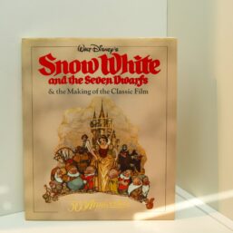 Snow White 50th Anniversary Book Illustrated hardcover 1987 First edition