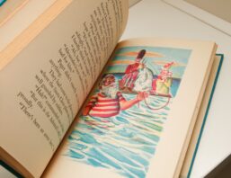 Marjorie Knight "Alexander's Vacation" 1943 First edition Illustrated by Howard Simon  Vintage children's adventure book