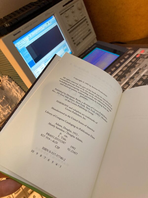 Douglas Adams "Mostly Harmless" 1992 Vintage hardcover Early printing Original dust jacket - Image 3