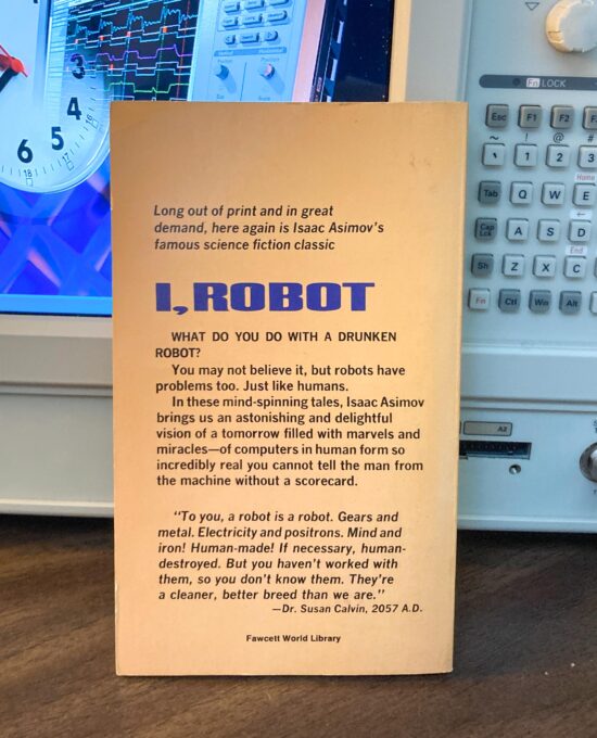 For the Sci Fi Fan “I, Robot” Vintage paperback Isaac Asimov 1970 printing