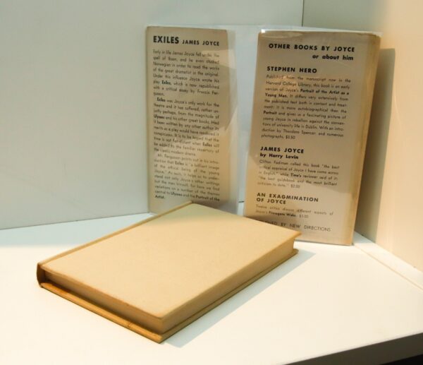 Exiles James Joyce 1945 Vintage New Directions hardcover in dust jacket - Image 4