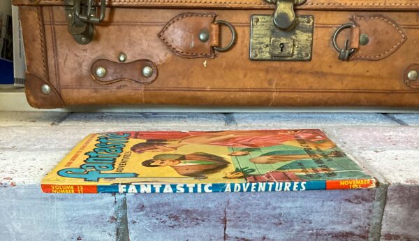 Vintage fantasy science fiction pulp magazine Fantastic Adventures November 1951 - Image 3
