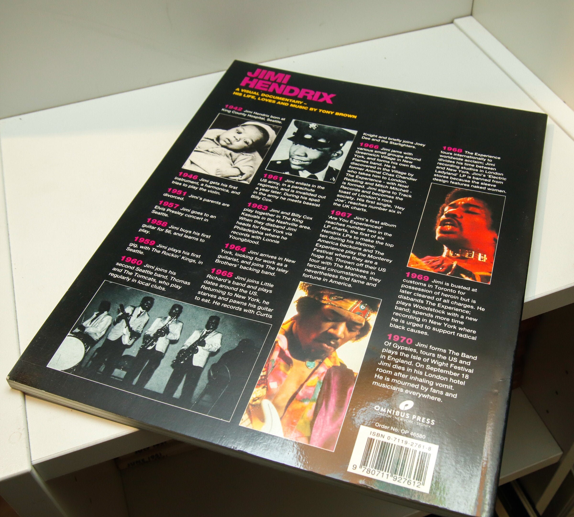 Jimi Hendrix Visual Documentary: 1992 First Edition Softcover Book - Image 2