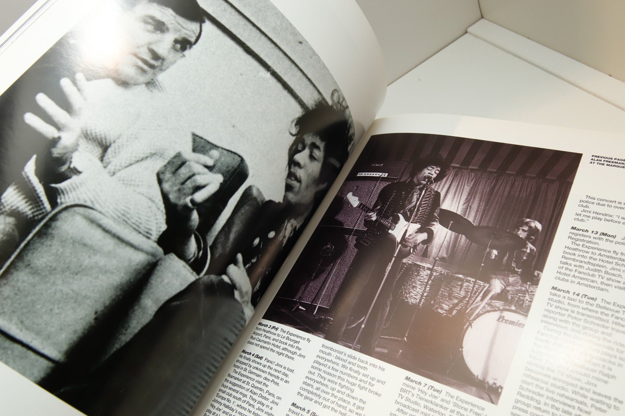 Jimi Hendrix Visual Documentary: 1992 First Edition Softcover Book - Image 8