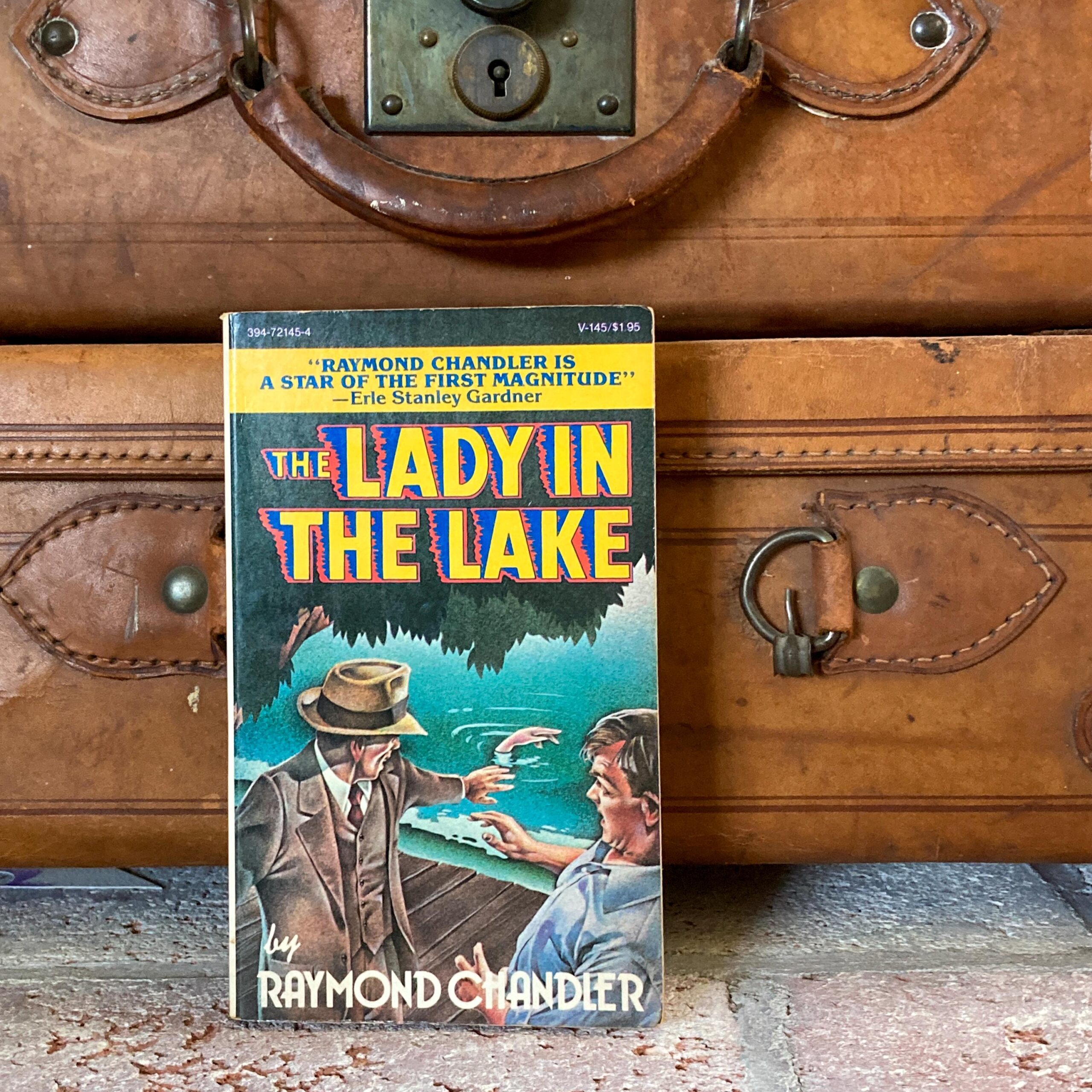 Raymond Chandler "The Lady in the Lake" Vintage paperback 1976 Philip Marlowe