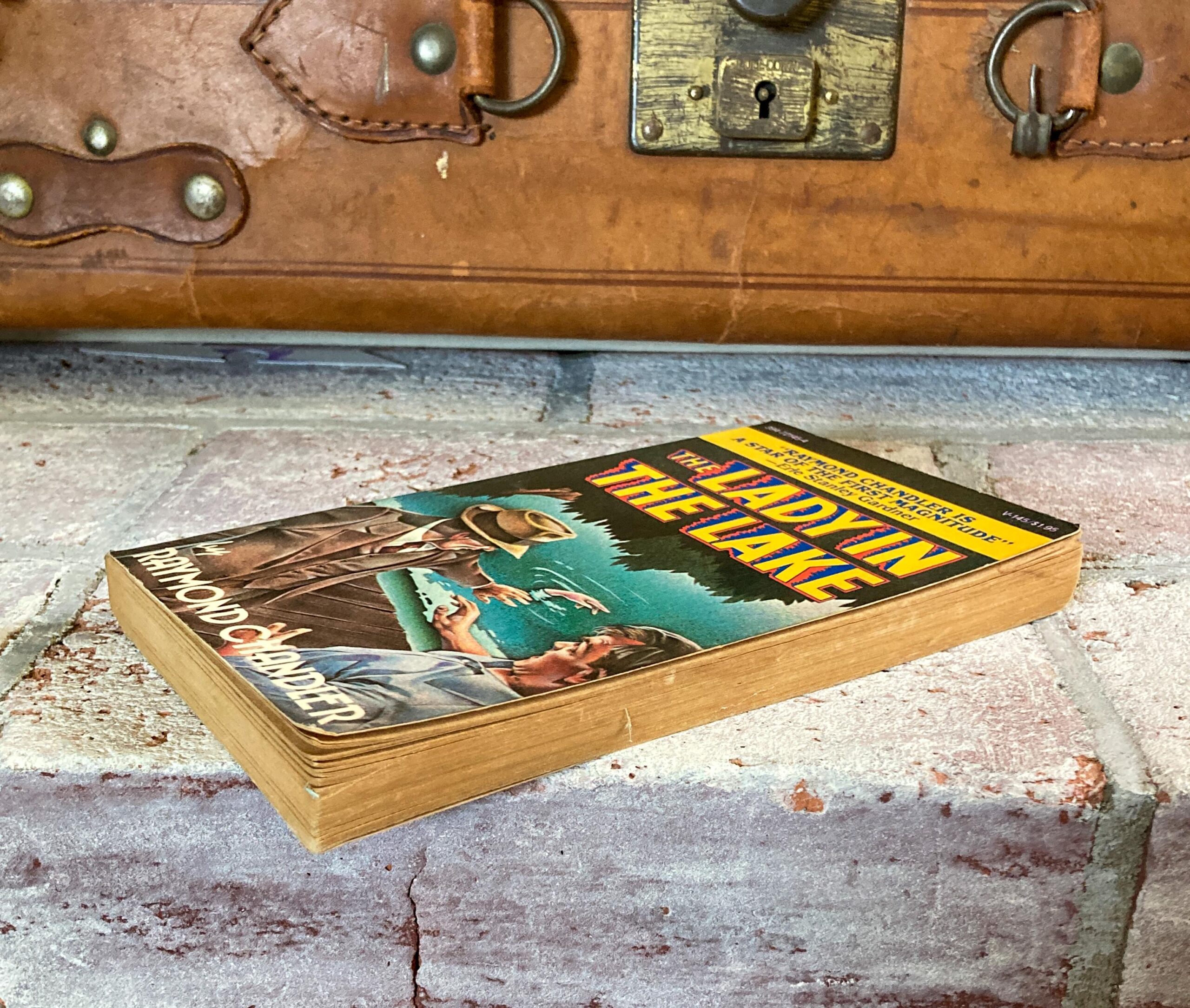 Raymond Chandler "The Lady in the Lake" Vintage paperback 1976 Philip Marlowe - Image 4