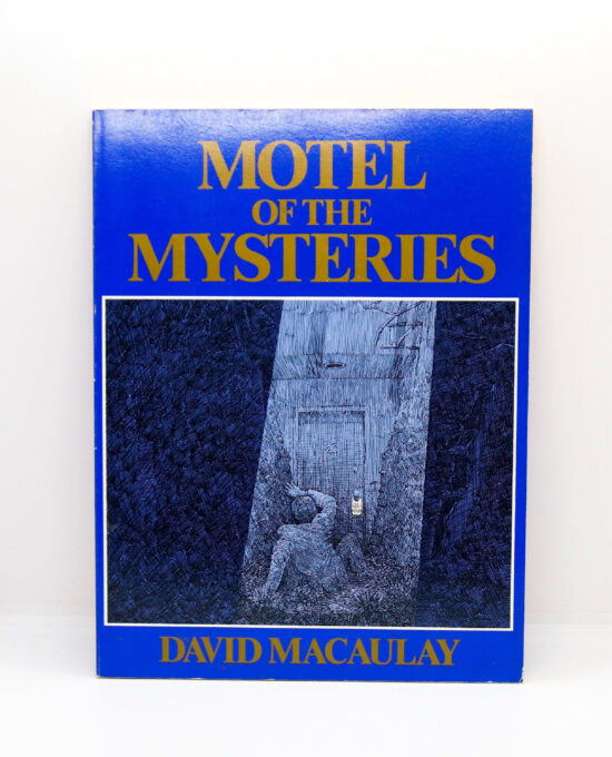 Motel of Mysteries c.1984 David Macaulay Vintage paperback large picture storybook