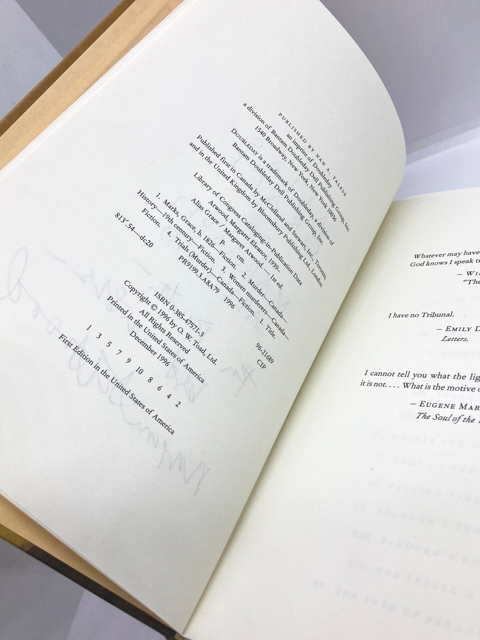 Margaret Atwood Signed 1st Edition "Alias Grace" Vintage hardcover 1996 - Image 7