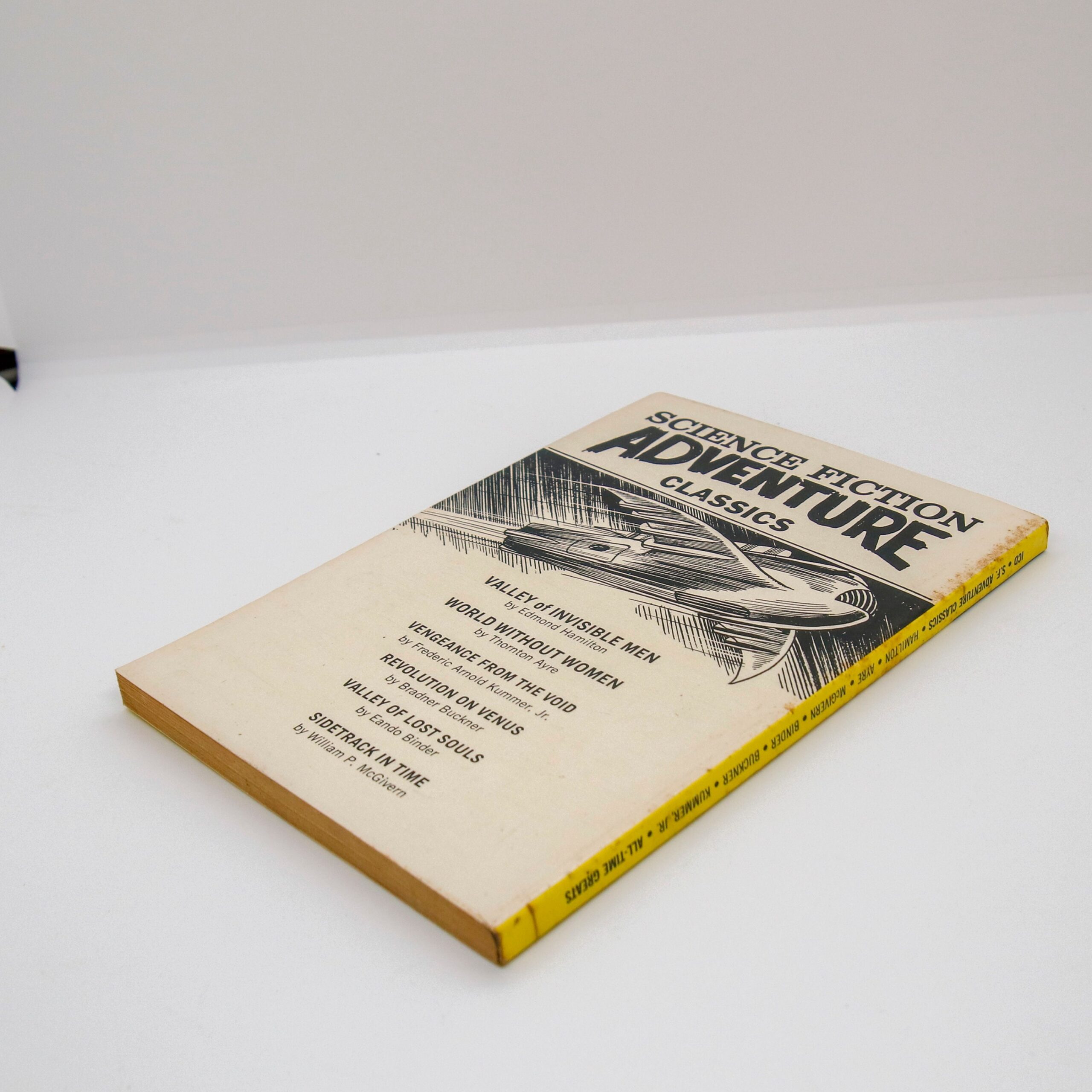 Vintage SciFi Adventure Classics Pulp Magazine November 1972 - Image 2