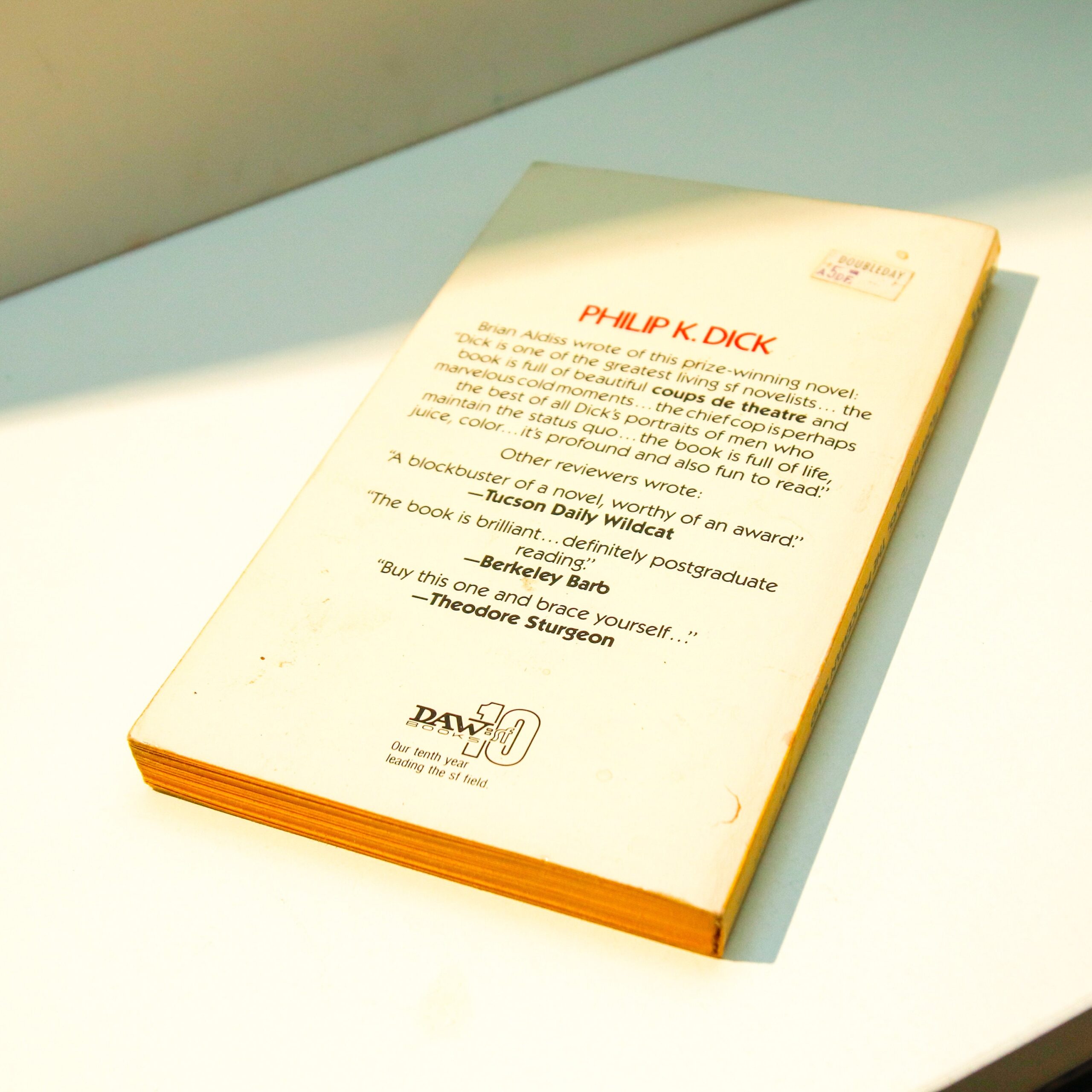 c1977 Philip K. Dick novel "Flow My Tears, the Policeman Said" Vintage Daw paperback edition - Image 2