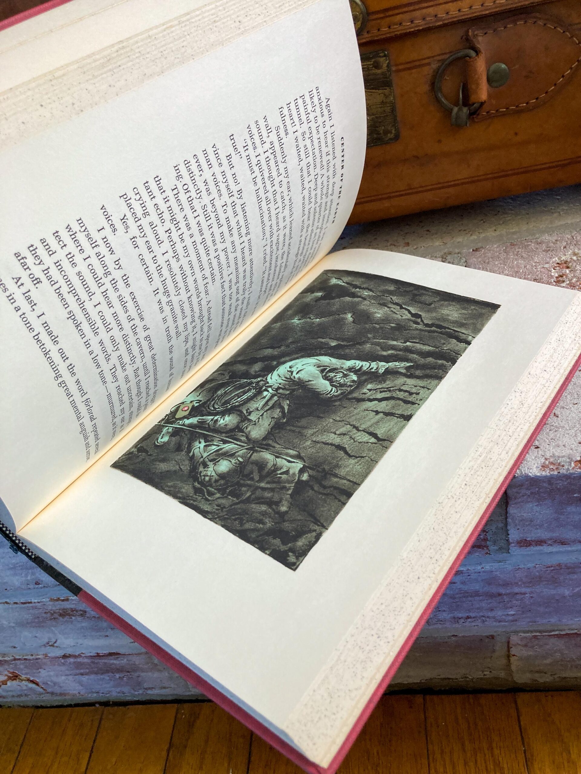 Jules Verne "A Journey to the Center of the Earth" c.1966 illustrated vintage hardcover - Image 7
