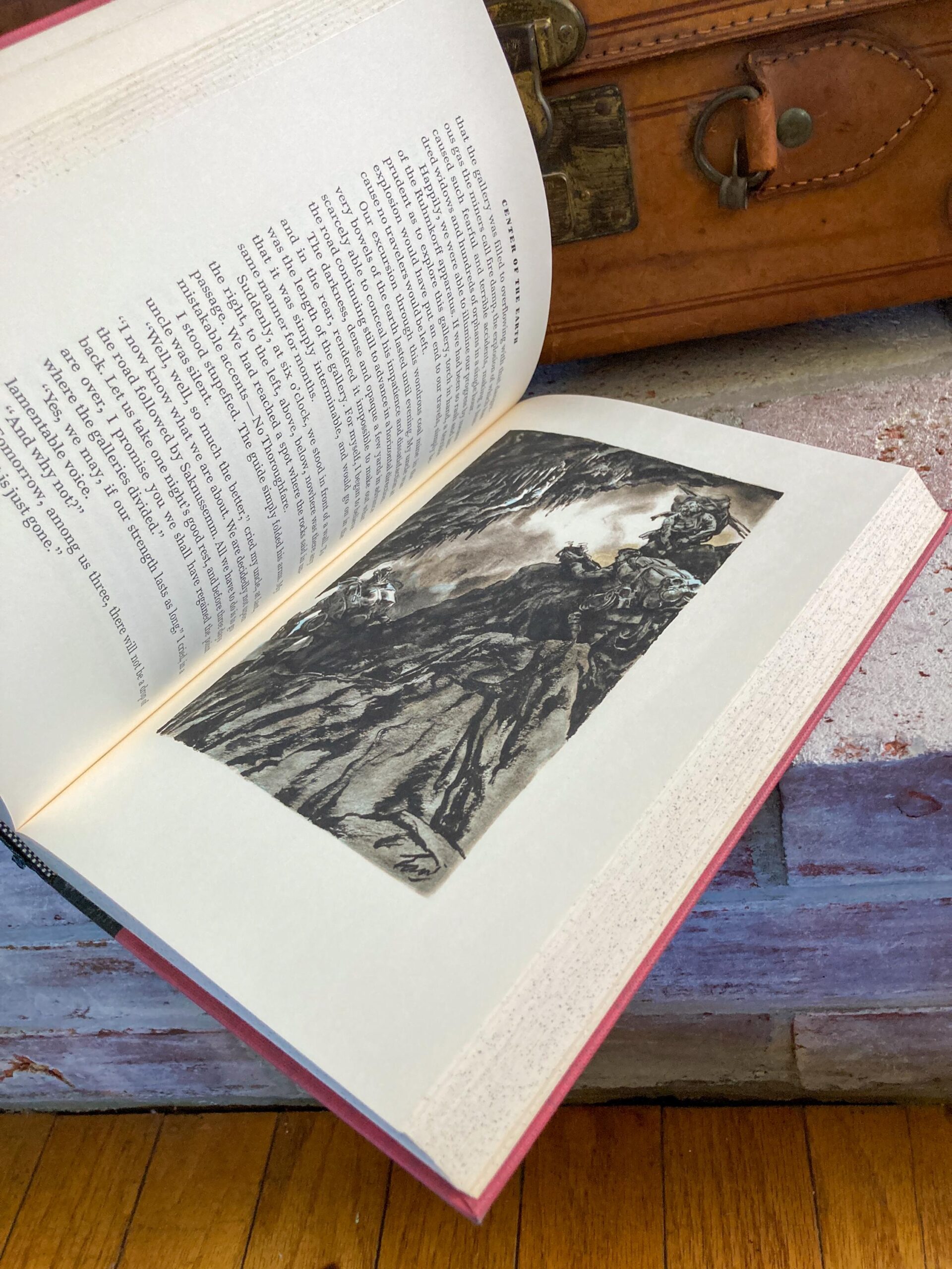 Jules Verne "A Journey to the Center of the Earth" c.1966 illustrated vintage hardcover - Image 8