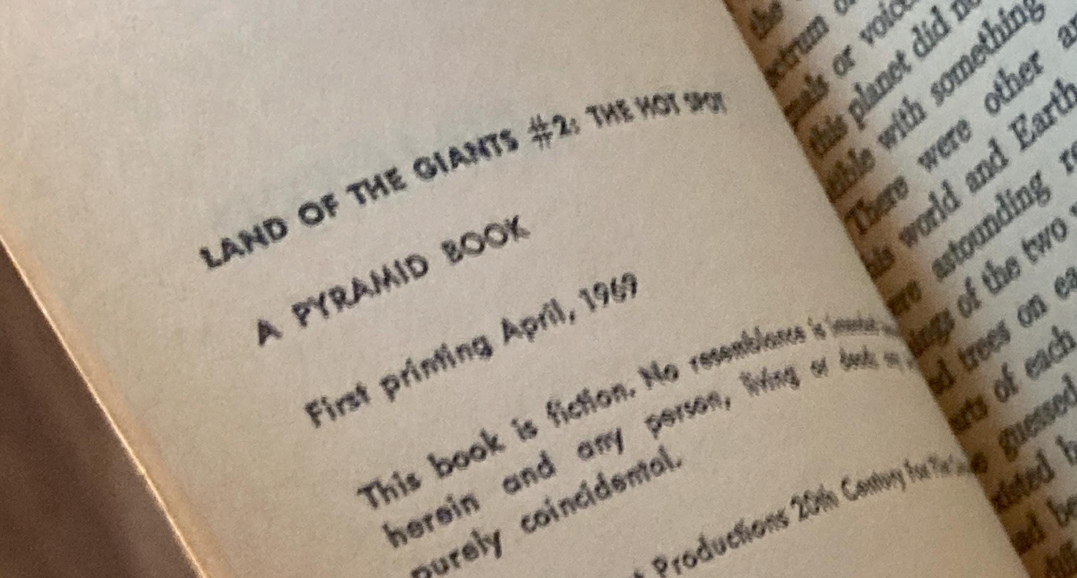 Land of the Giants "The Hot Spot" Murray Leinster 1969 First edition vintage paperback - Image 6