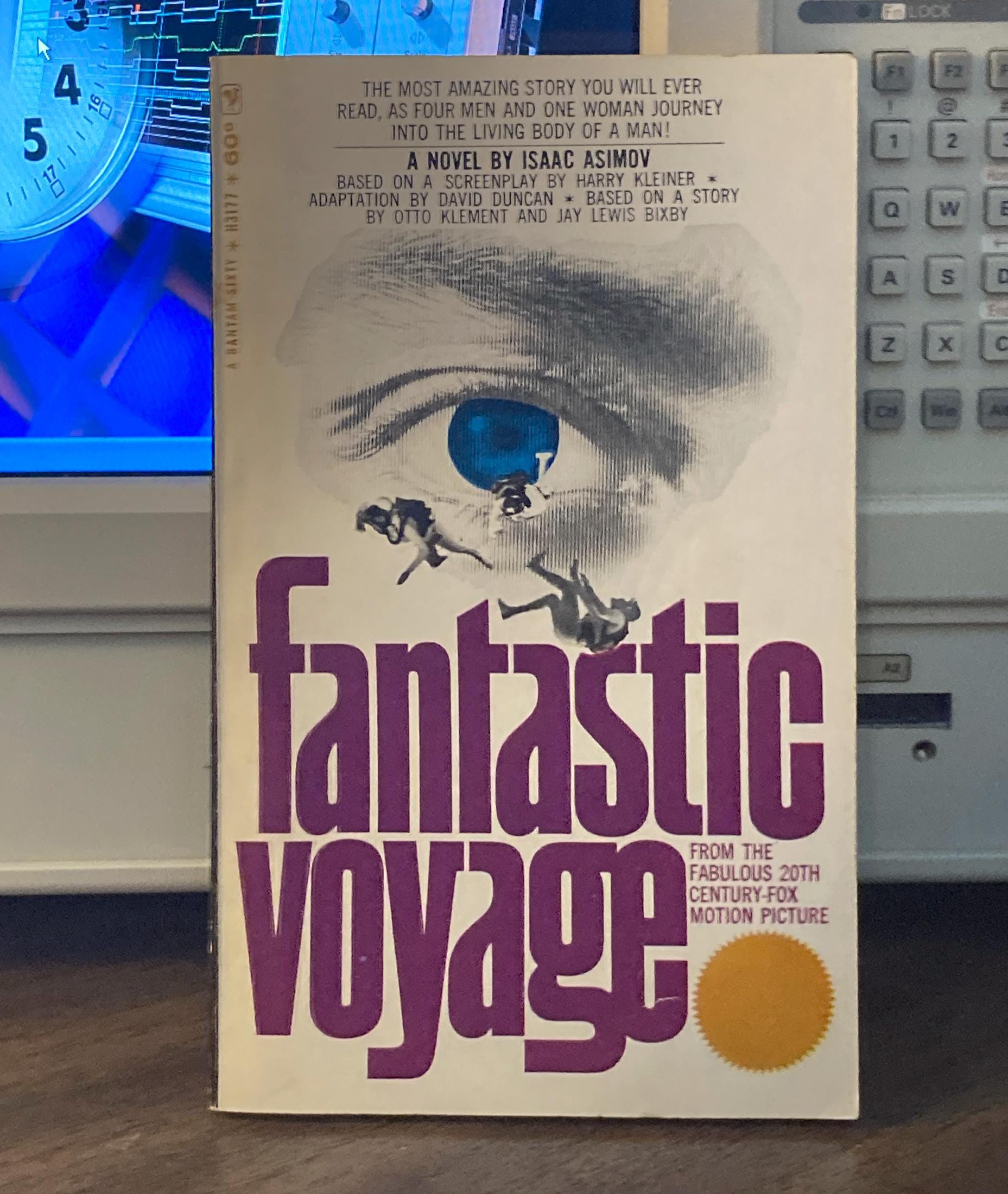 Isaac Asimov "Fantastic Voyage" First edition vintage 1966 movie tie-in paperback