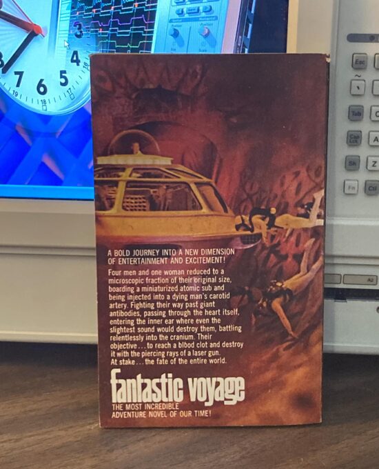 Isaac Asimov “Fantastic Voyage” First edition vintage 1966 movie tie-in paperback