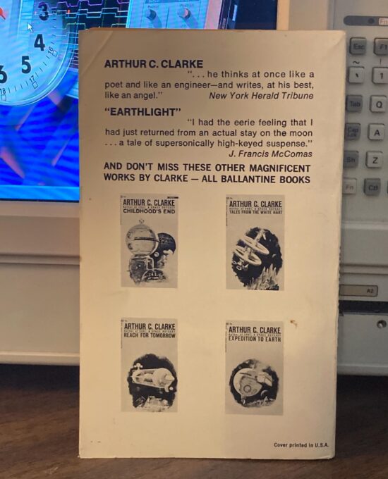 Arthur C. Clarke “Earthlight” 1969 vintage sci fi paperback