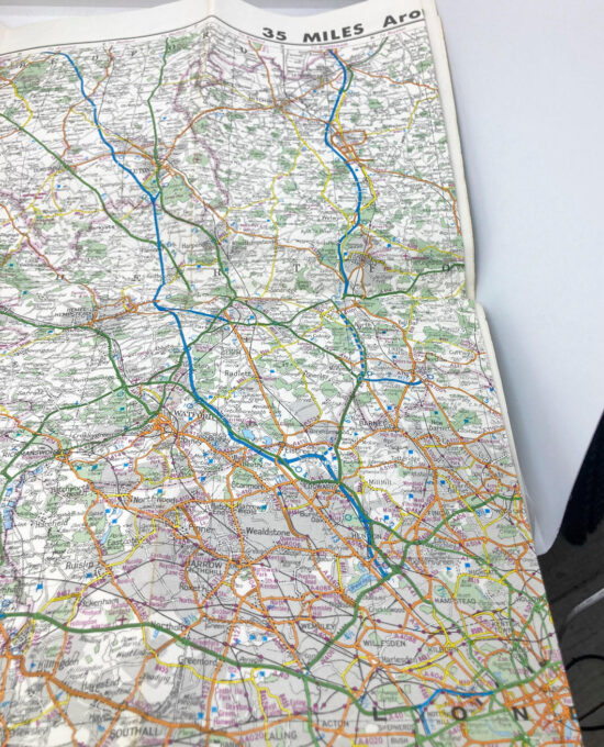 Vintage roadmap “AZ 35 Miles Around London” Color Single-sided 32 panels fold-out 1970s (?)
