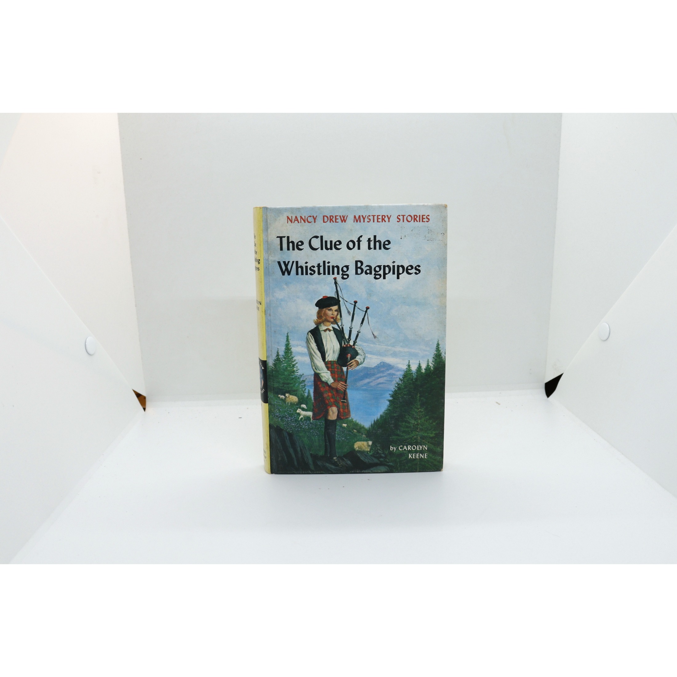 Nancy Drew Mystery Stories: The Mysterious Mannequin - Hudson Fine Books