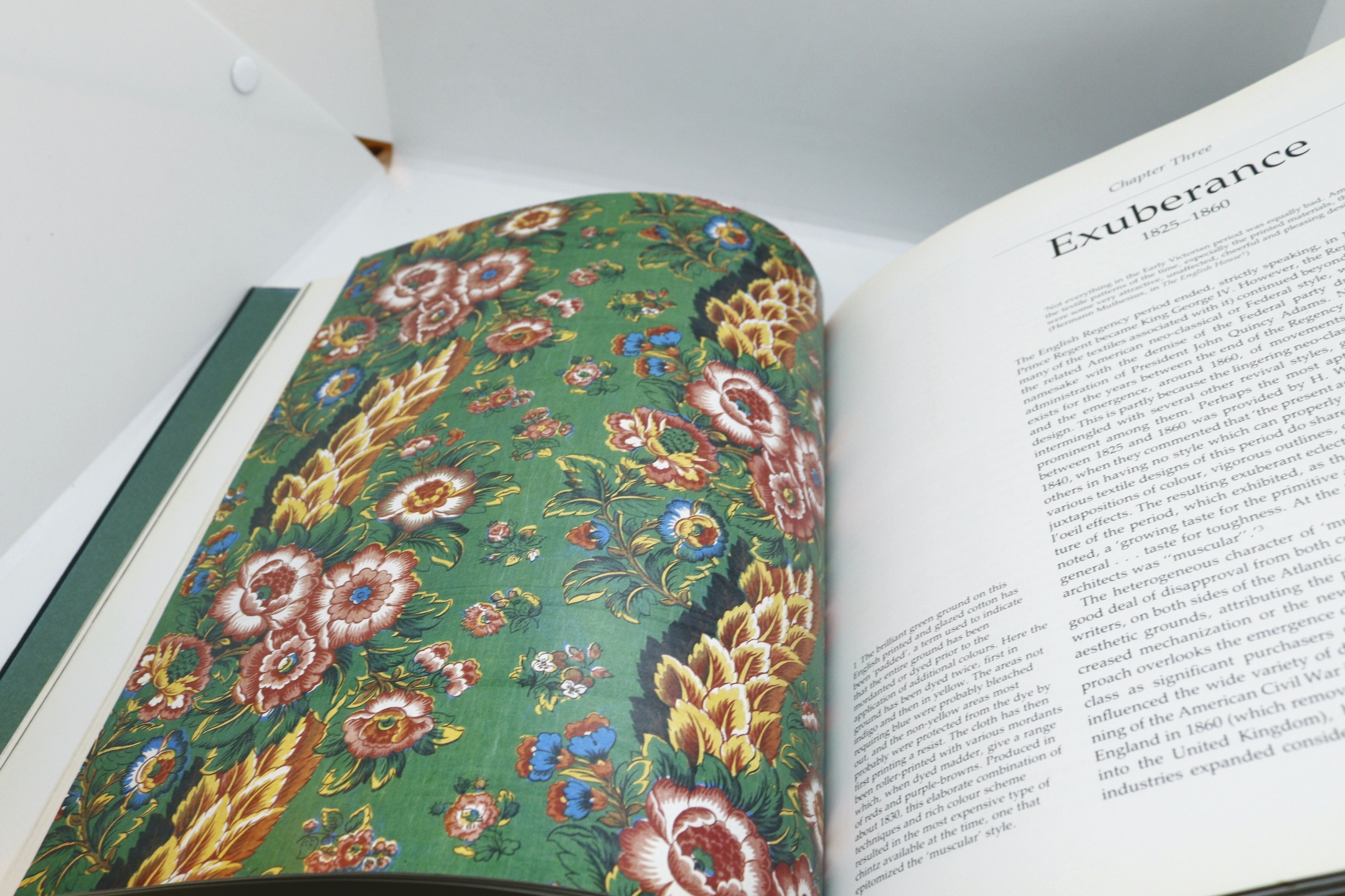 English and American Textiles: From 1790 to the Present - Hudson Fine Books