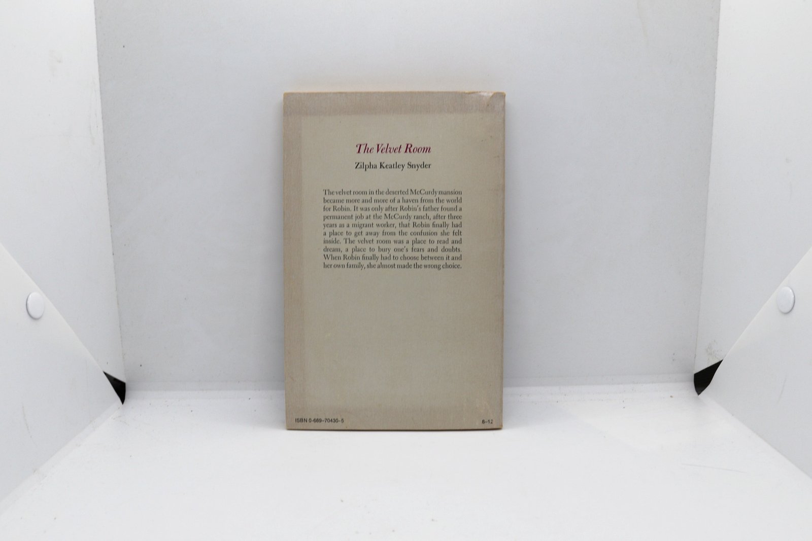 Zilpha Keatley Snyder "The Velvet Room" Vintage First edition paperback c.1975 - Image 2