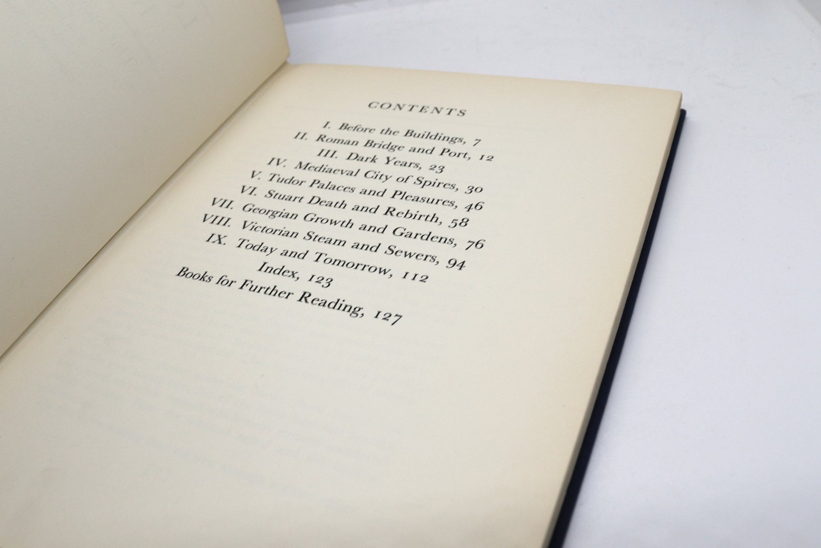 London's River: The Story of a City - Hudson Fine Books