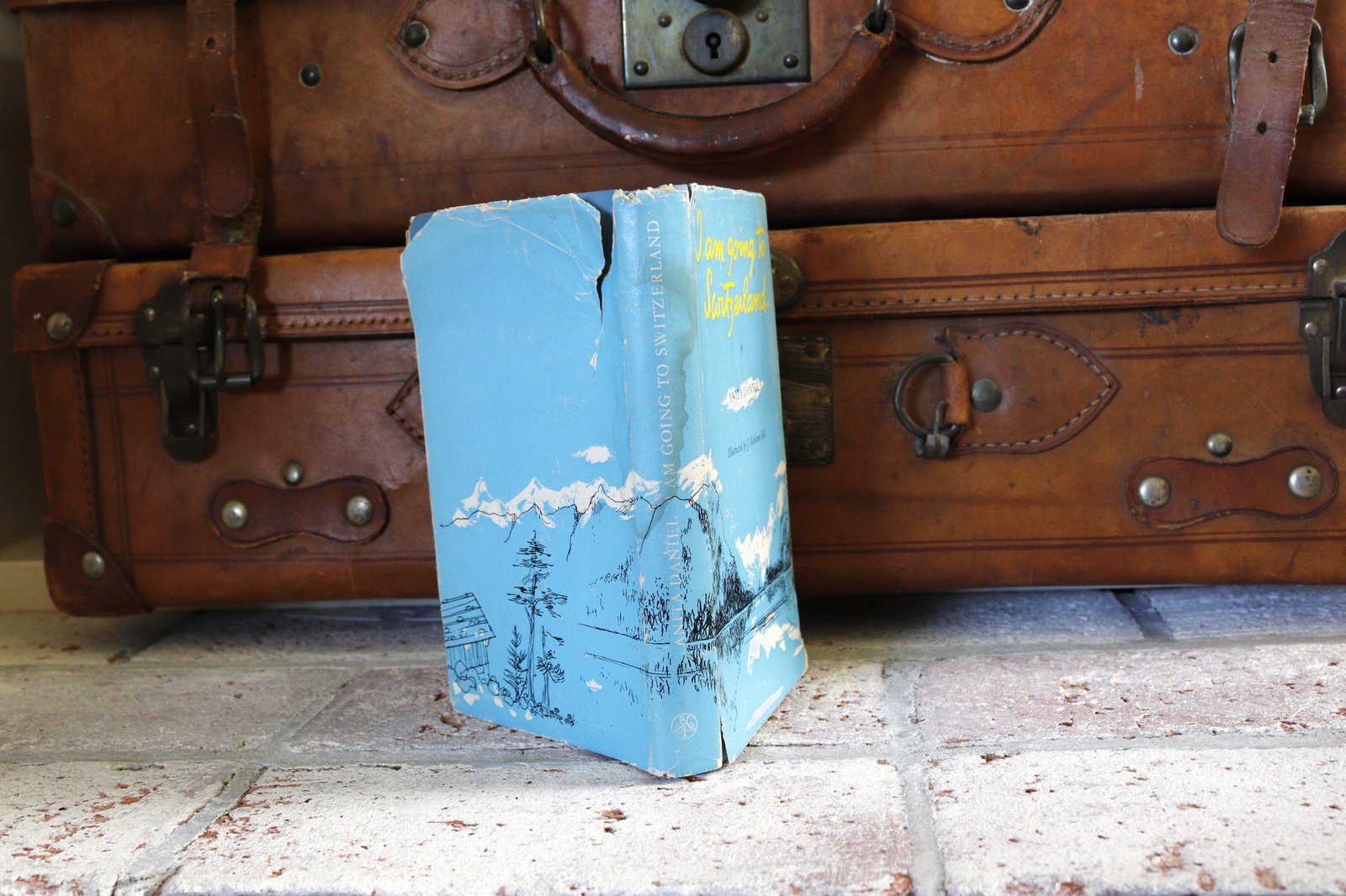 I Am Going to Switzerland - Hudson Fine Books