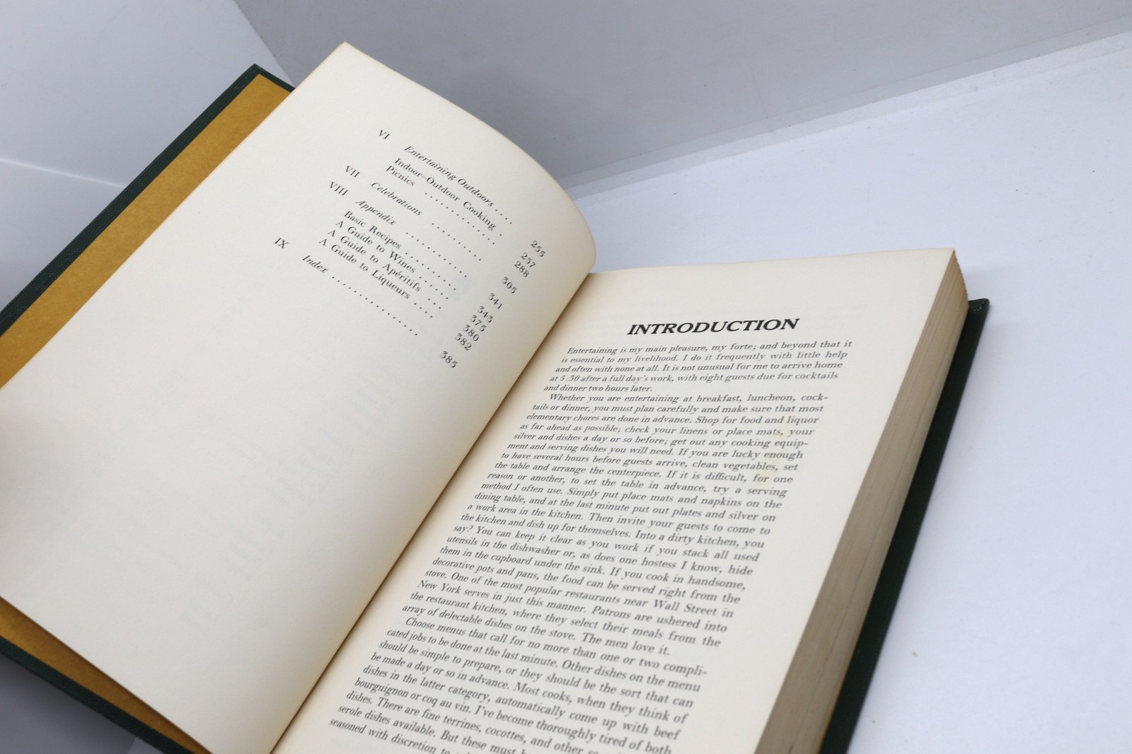 James Beard's Menus For Entertaining - Hudson Fine Books