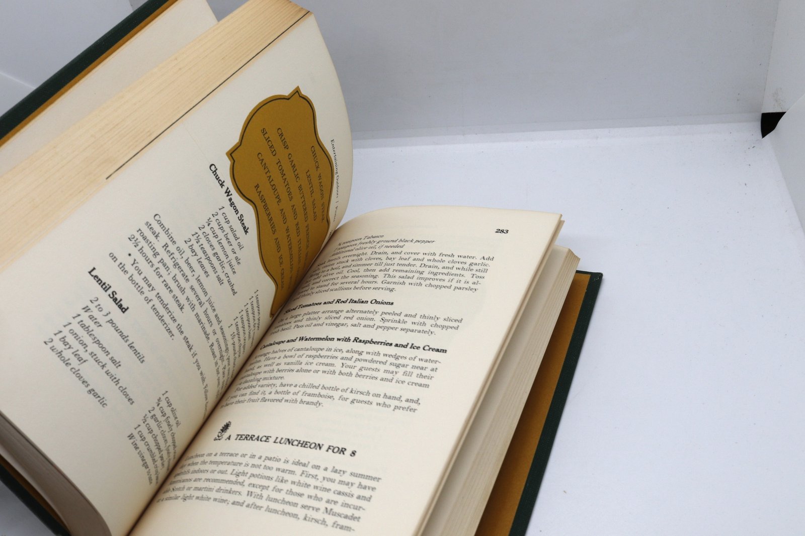 James Beard's Menus For Entertaining - Hudson Fine Books