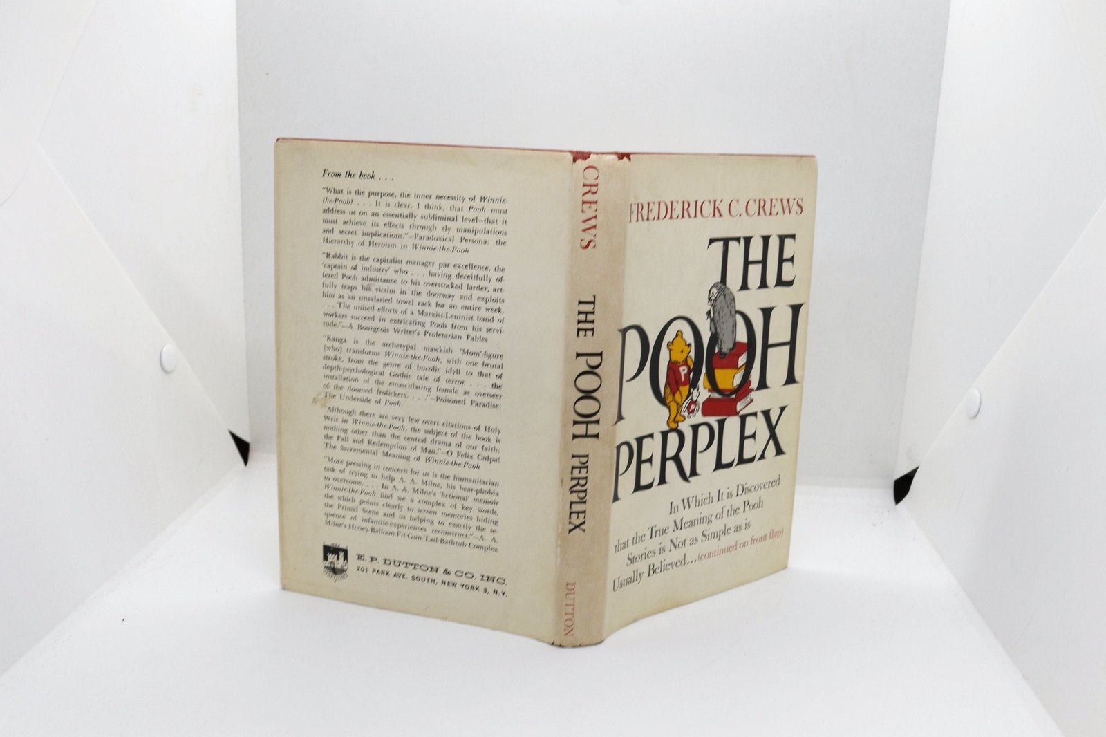 The Pooh Perplex: A Freshman Casebook - Hudson Fine Books