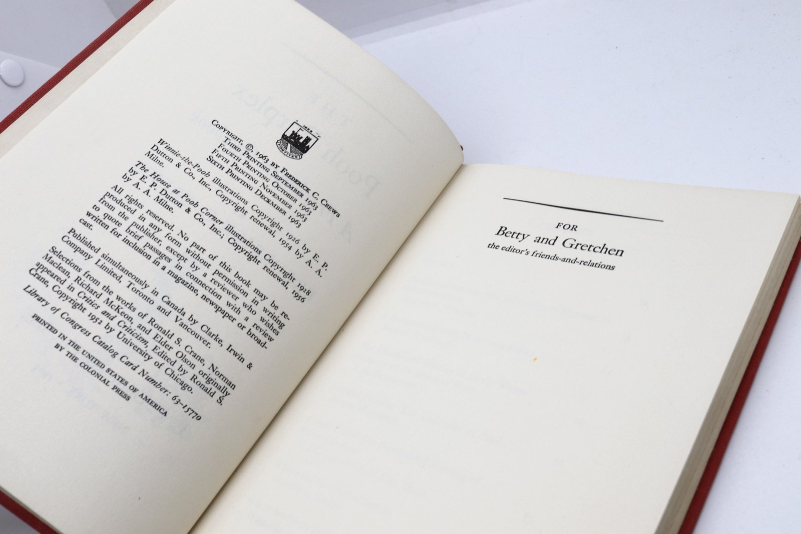 The Pooh Perplex: A Freshman Casebook - Hudson Fine Books